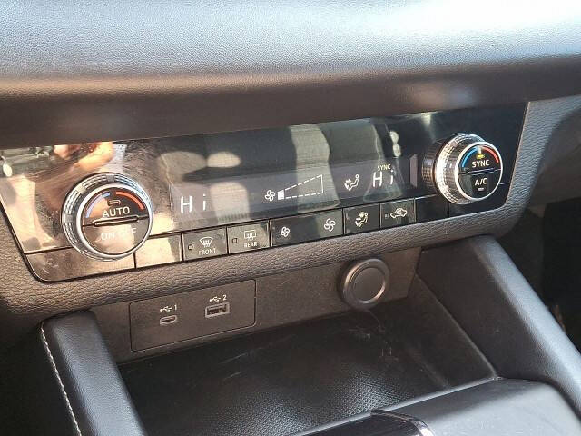 2022 Mitsubishi Outlander ES