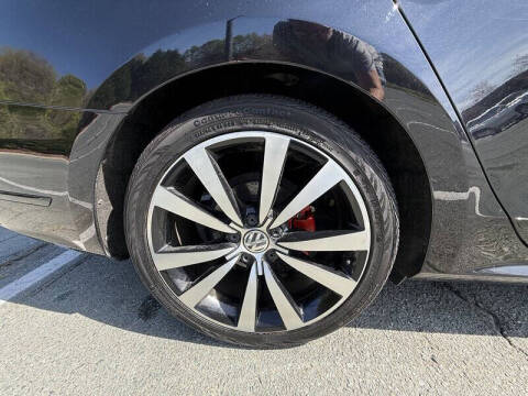 2018 Volkswagen Passat V6 GT