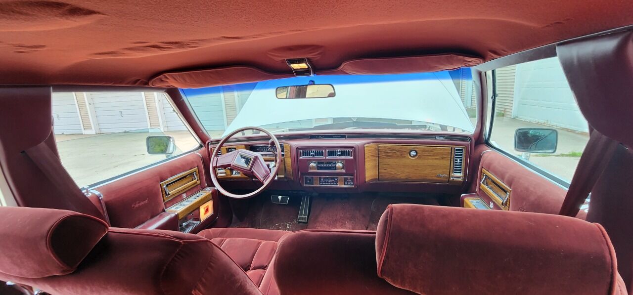 1984 Cadillac Fleetwood Brougham 142