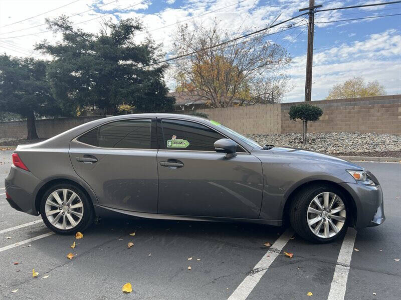 2016 Lexus IS 200t