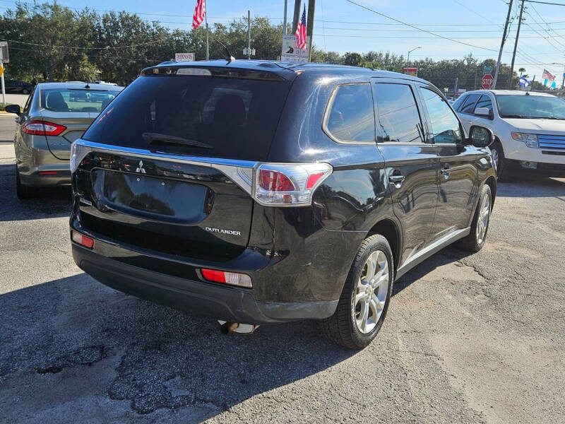 2014 Mitsubishi Outlander SE