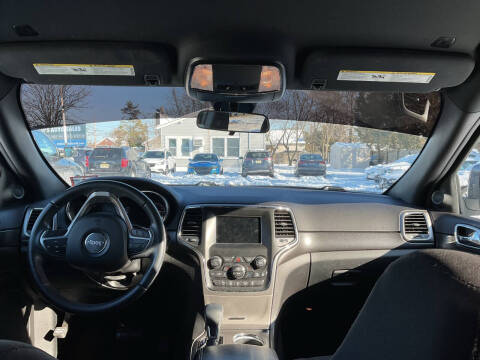 2018 Jeep Grand Cherokee Laredo E