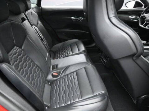 2022 Audi e-tron GT quattro Prestige