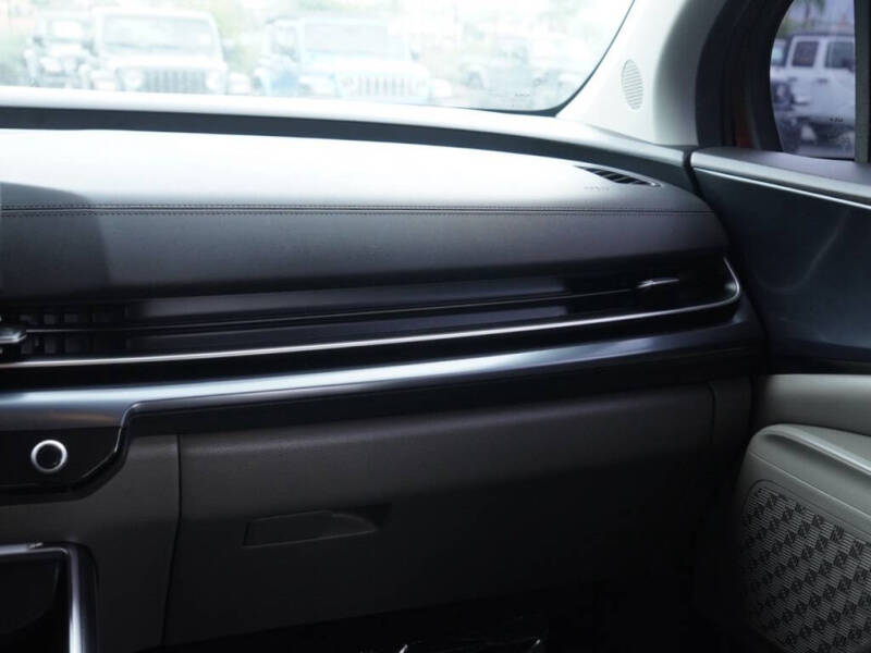 2025 Kia Carnival Hybrid LXS