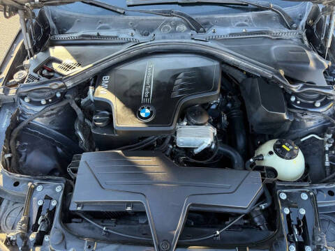 2015 BMW 3 Series 320i