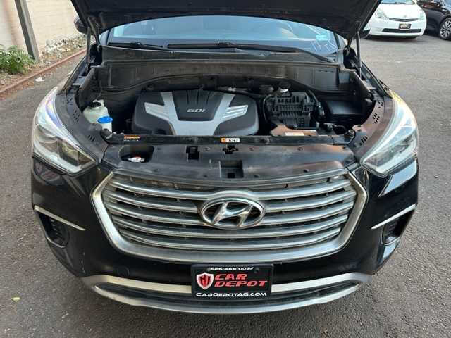 2017 Hyundai Santa Fe SE