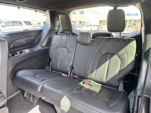 2021 Chrysler Pacifica Touring L
