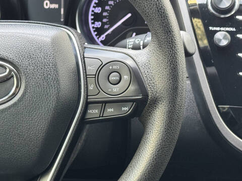 2020 Toyota Camry Hybrid LE