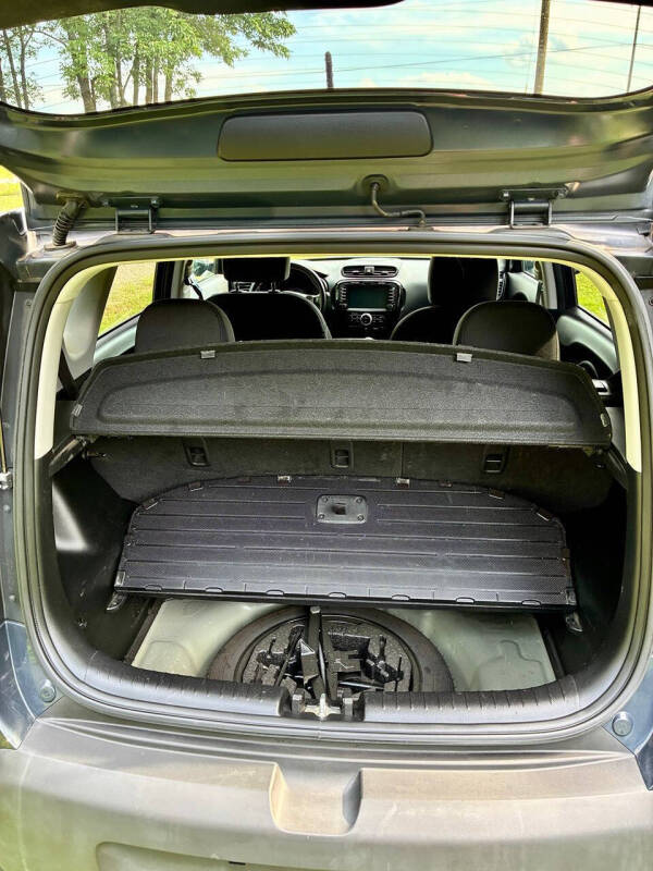 2015 Kia Soul +