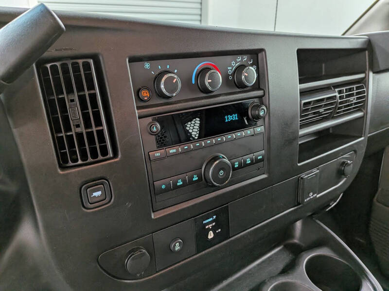 2021 Chevrolet Express 2500