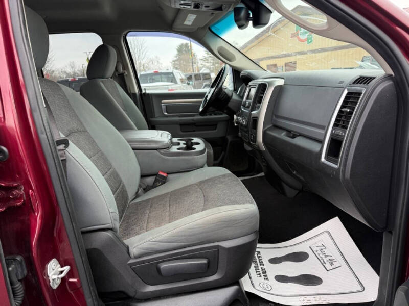 2017 RAM 1500 SLT
