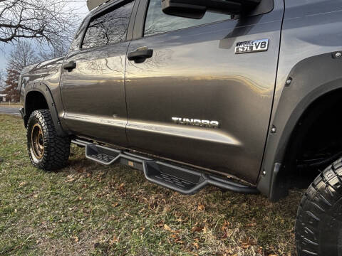 2014 Toyota Tundra SR5
