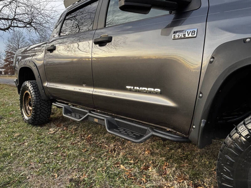 2014 Toyota Tundra SR5