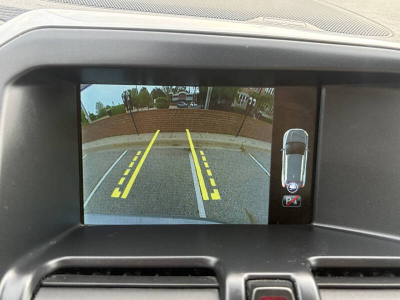 2015 Volvo XC60 T6 Drive-E Platinum