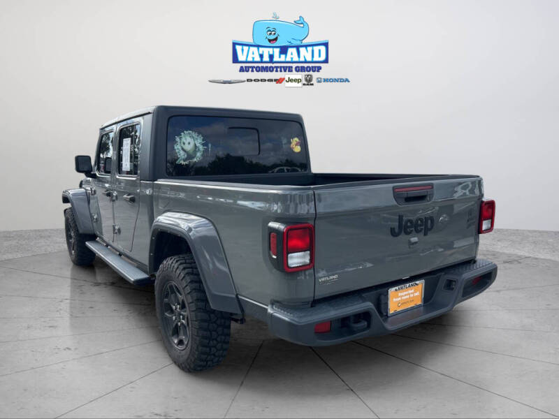 2023 Jeep Gladiator Willys