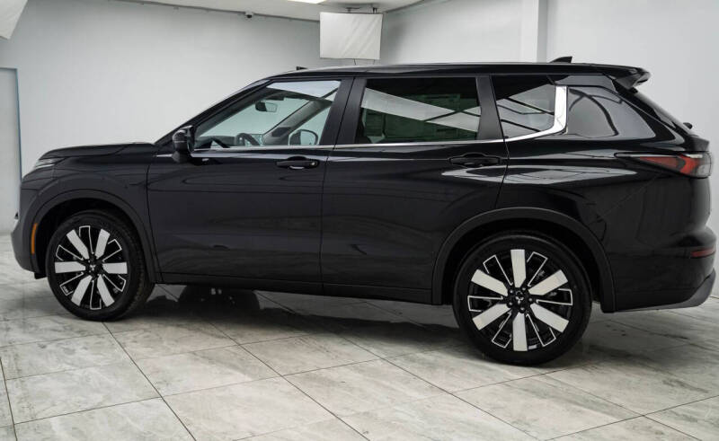 2026 Mitsubishi Outlander SE