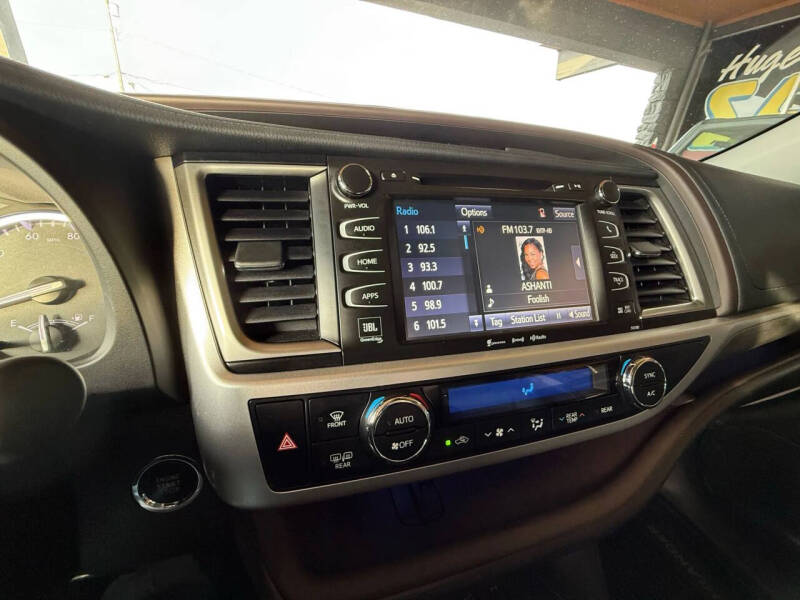 2017 Toyota Highlander Limited Platinum