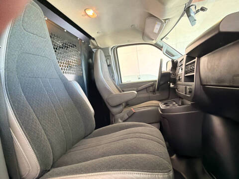 2024 GMC Savana 2500