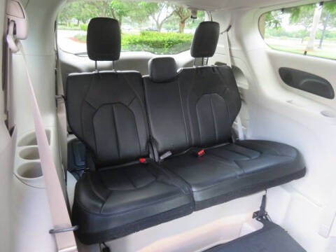 2020 Chrysler Pacifica Touring L Plus