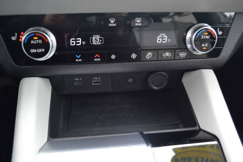 2024 Mitsubishi Outlander SEL