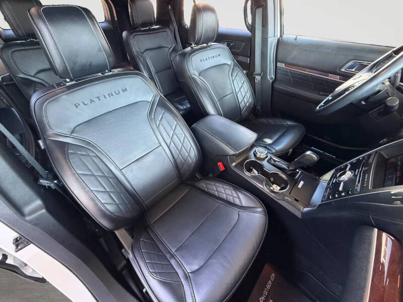 2018 Ford Explorer Platinum