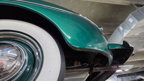 1948 Ford Super Deluxe