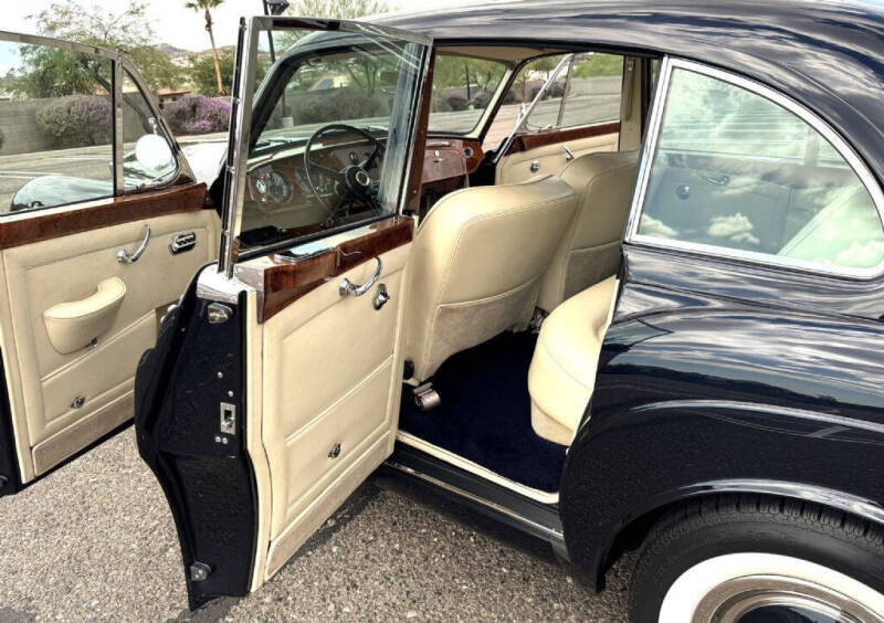 1965 Rolls-Royce Silver Cloud III Flying Spur