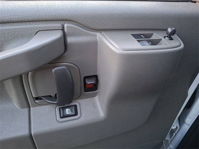 2024 Chevrolet Express 2500