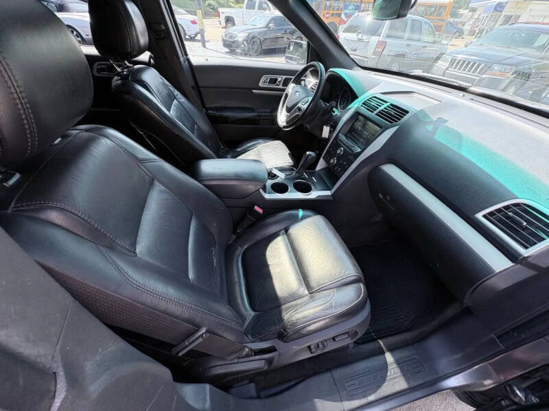 2012 Ford Explorer XLT