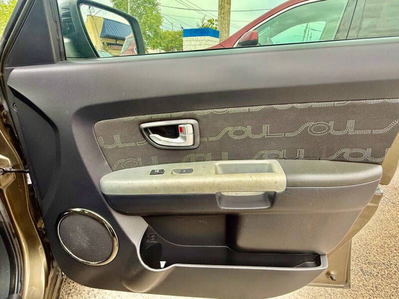 2012 Kia Soul +