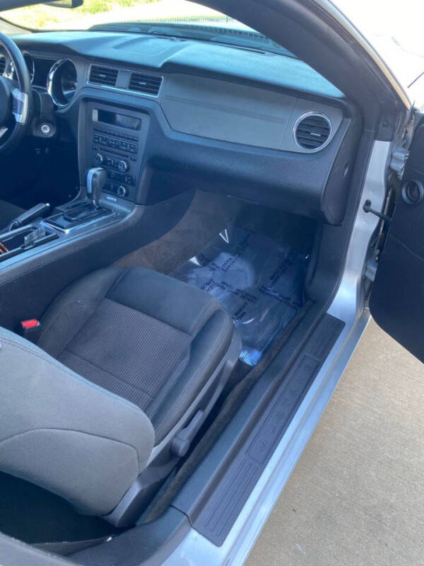 2013 Ford Mustang V6