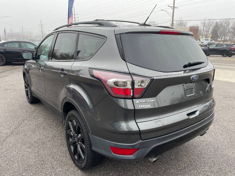 2017 Ford Escape SE