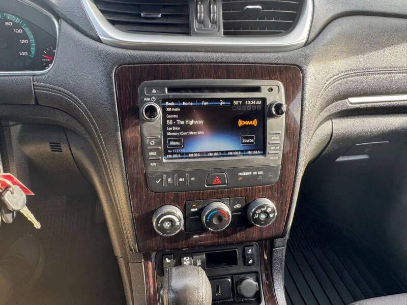 2017 Chevrolet Traverse LT