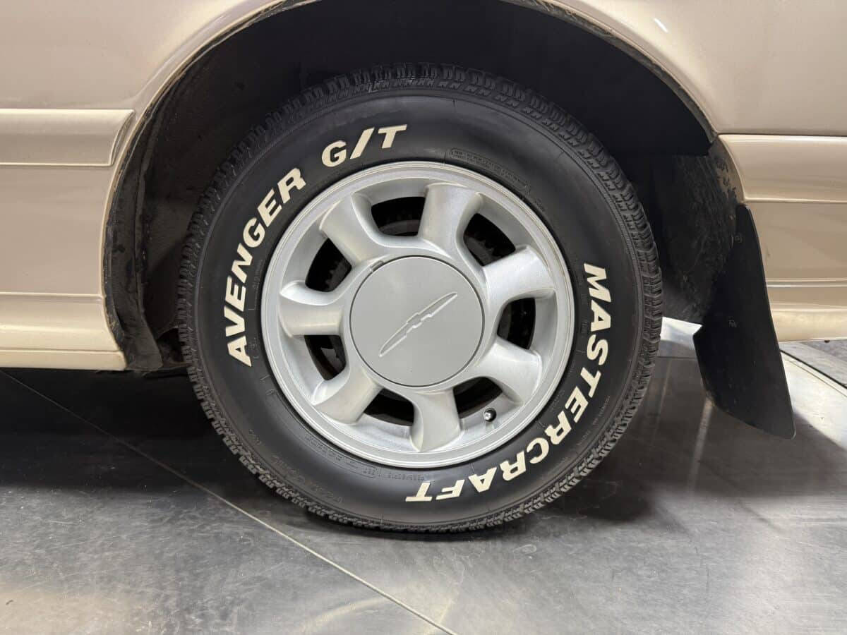 1993 Ford Thunderbird 49