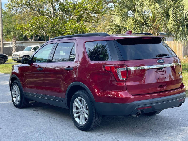 2017 Ford Explorer