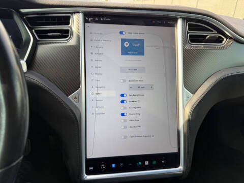 2016 Tesla Model S 70