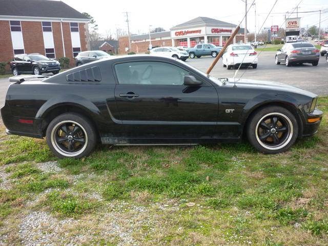 2006 Ford Mustang GT Deluxe