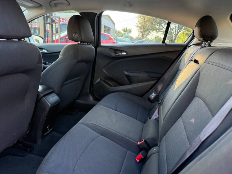 2017 Chevrolet Cruze LT Auto