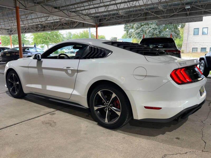 2020 Ford Mustang EcoBoost