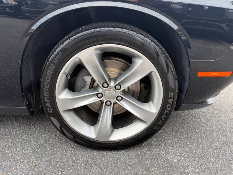 2015 Dodge Challenger SXT
