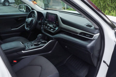 2021 Toyota Highlander L