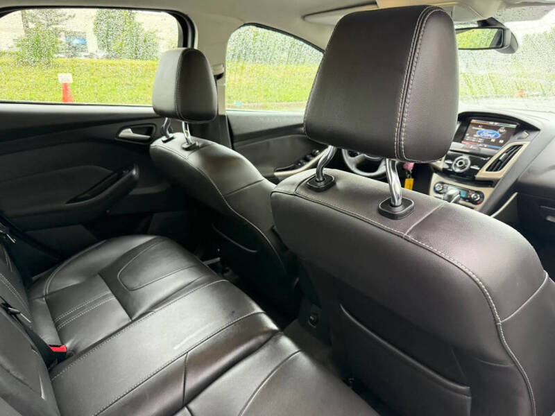 2012 Ford Focus SEL