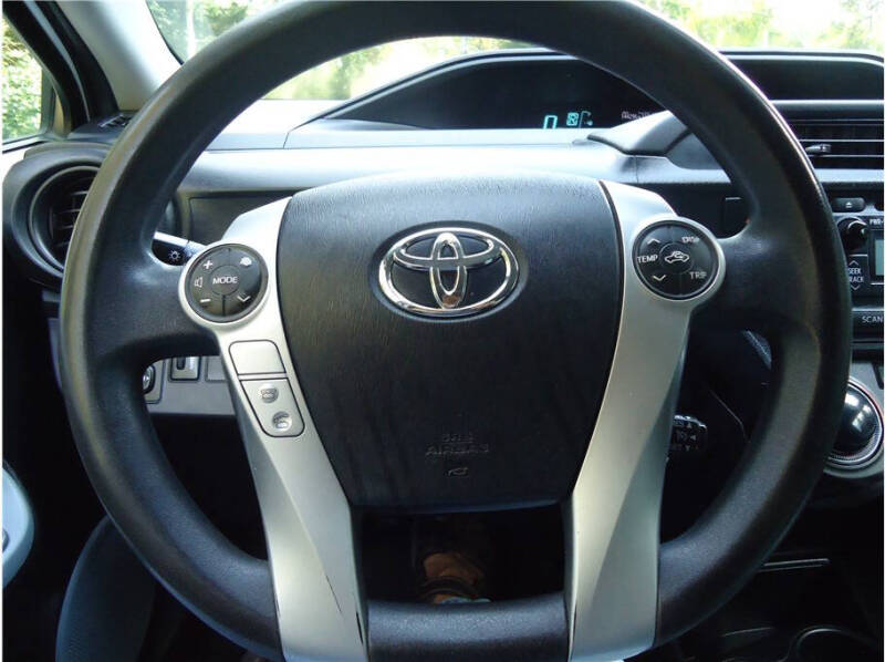 2014 Toyota Prius c