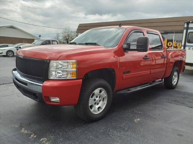 2011 Chevrolet Silverado 1500 for sale at Ernie Cook and Son Motors in Shelbyville TN