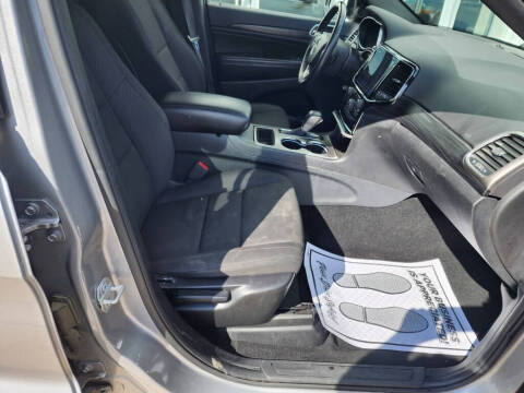 2019 Jeep Grand Cherokee Laredo E