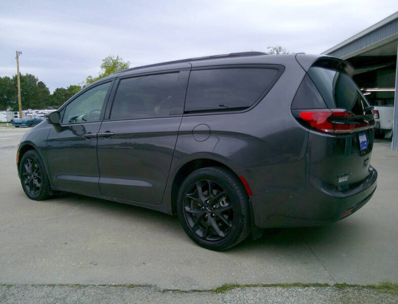 2022 Chrysler Pacifica Touring L