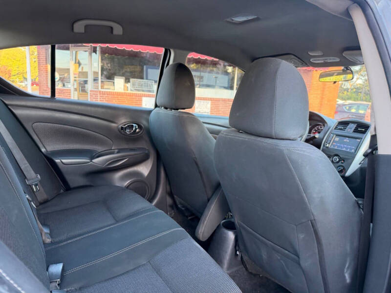 2019 Nissan Versa