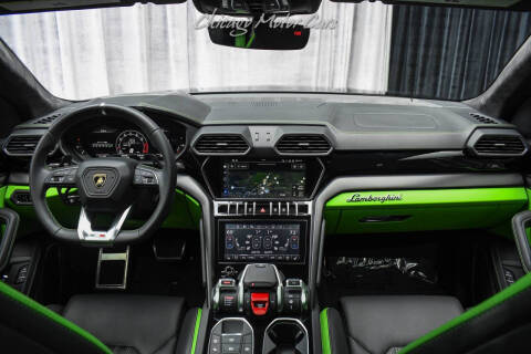 2024 Lamborghini Urus S