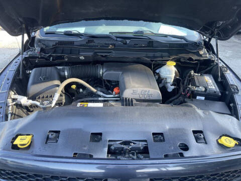 2017 RAM 1500 SLT