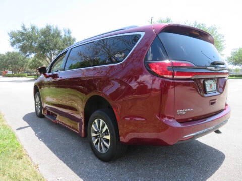 2021 Chrysler Pacifica Touring L